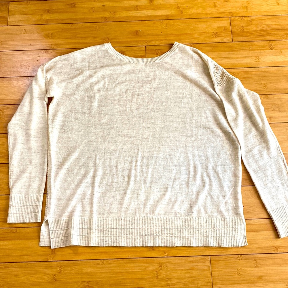❌ SOLD ❌ Lululemon crochet sheer back oversized sweater
